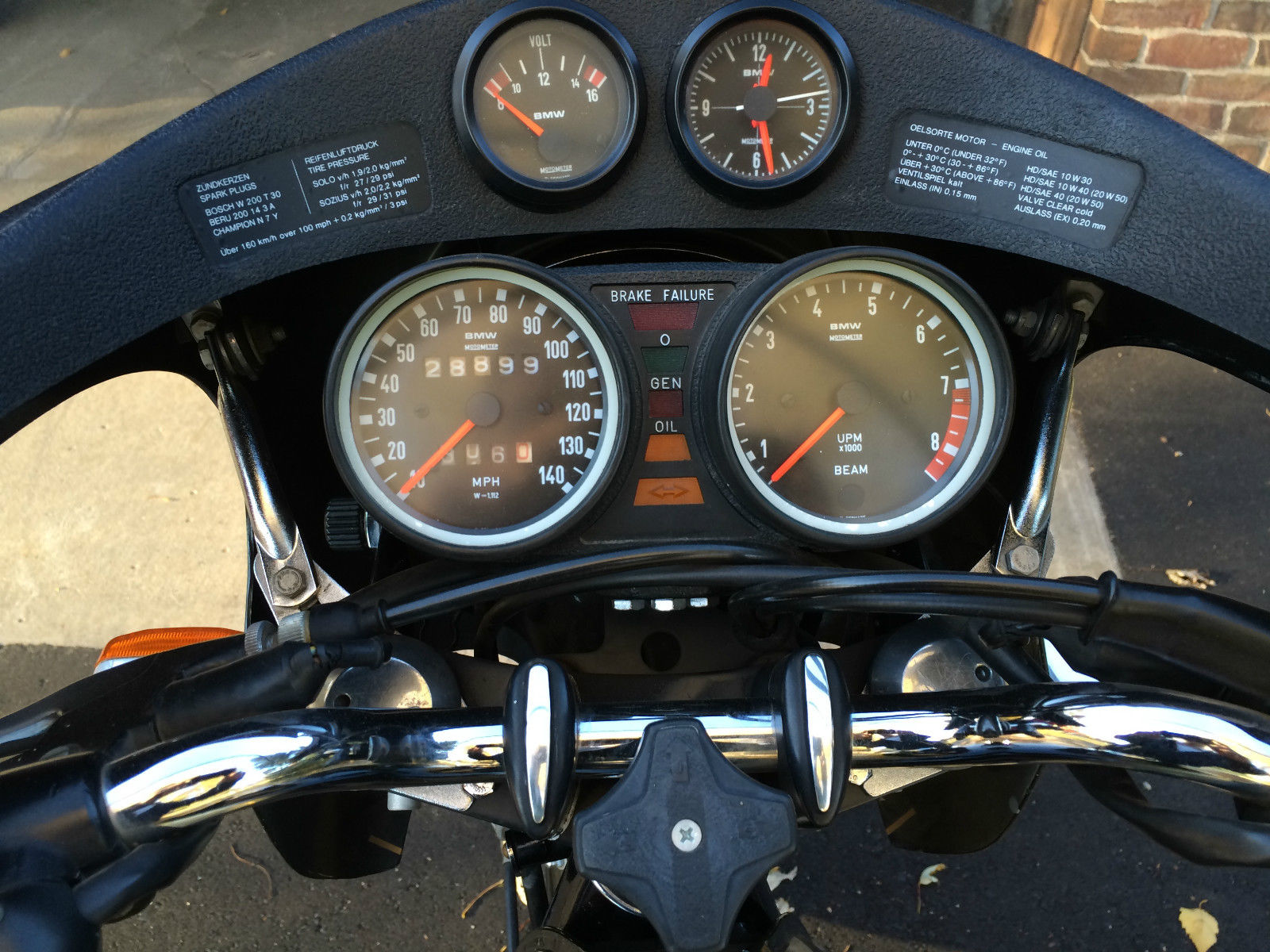 Bmw r90s cockpit #2