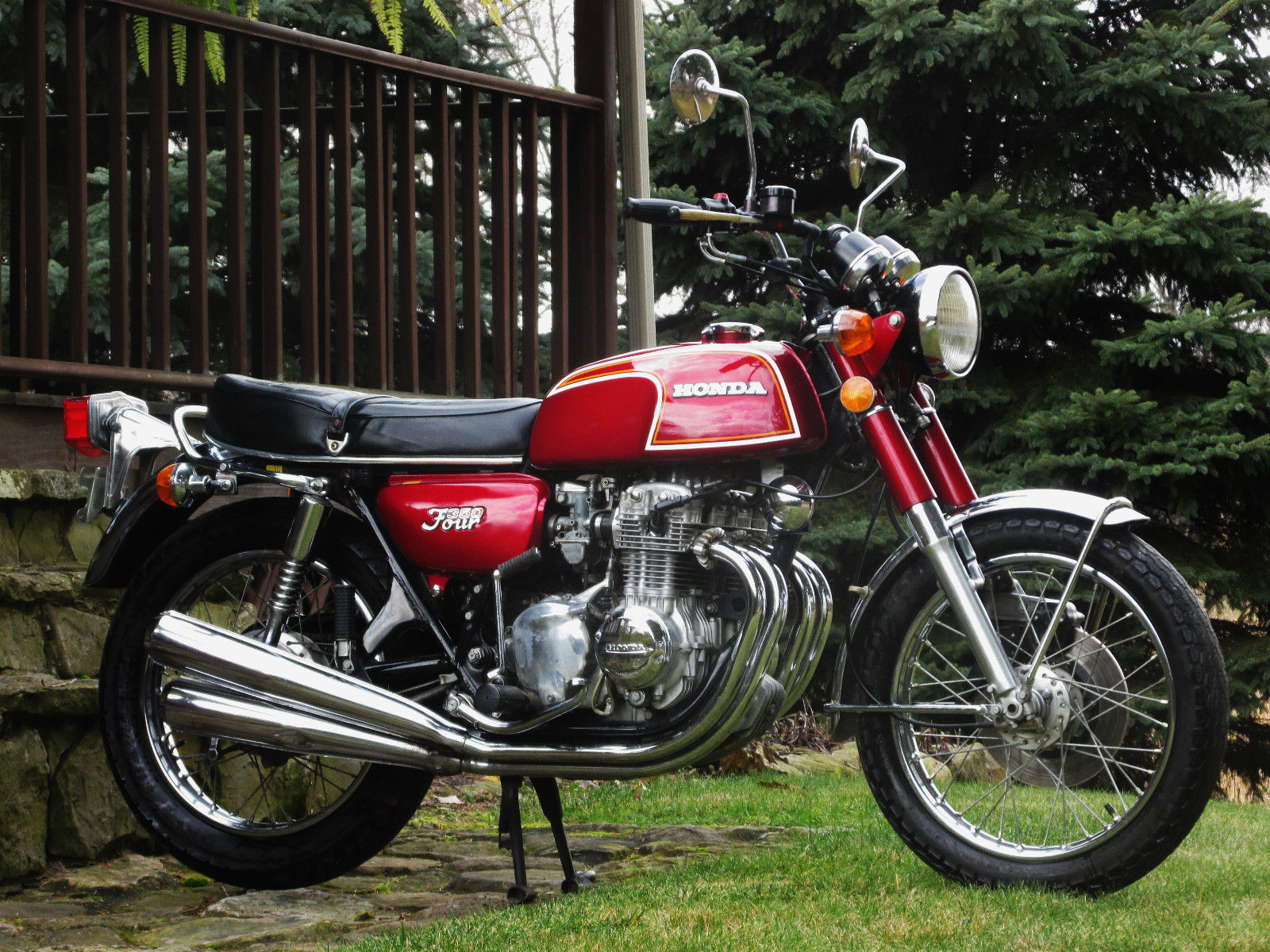 #126 - 1972 Honda CB350F - Bike-urious