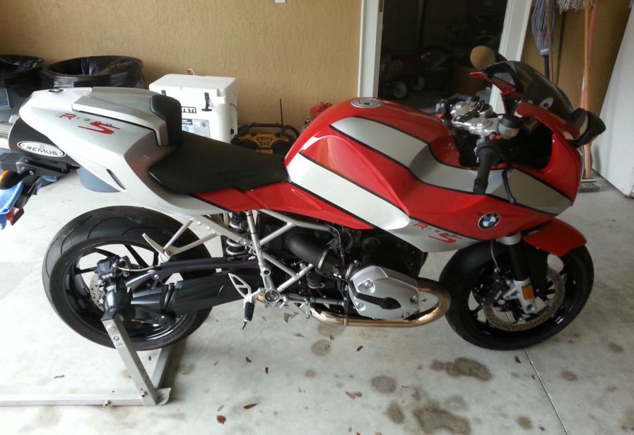 Ending Soon - 2007 BMW R1200S | Bike-urious (881 x 604 Pixel)