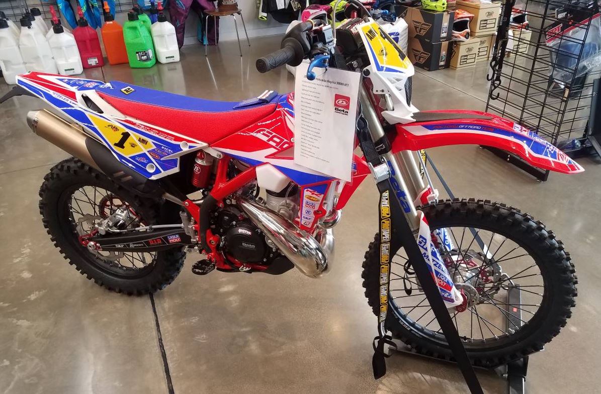 1 Of 200 – 2019 Beta 300 RR Steve Holcombe Replica | Bike-urious