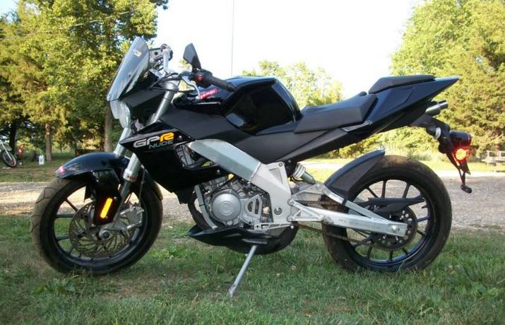 Derbi GPR 125 черный