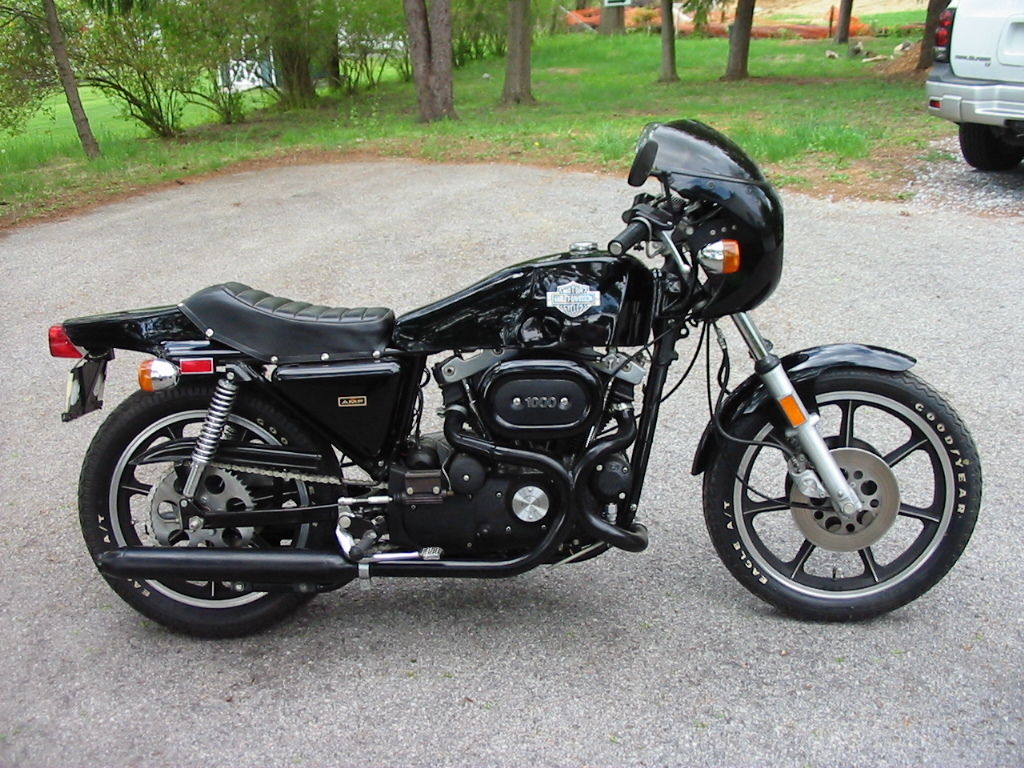 Frame Up Restored - 1977 Harley-Davidson XLCR - Bike-urious (864 x 648 Pixel)