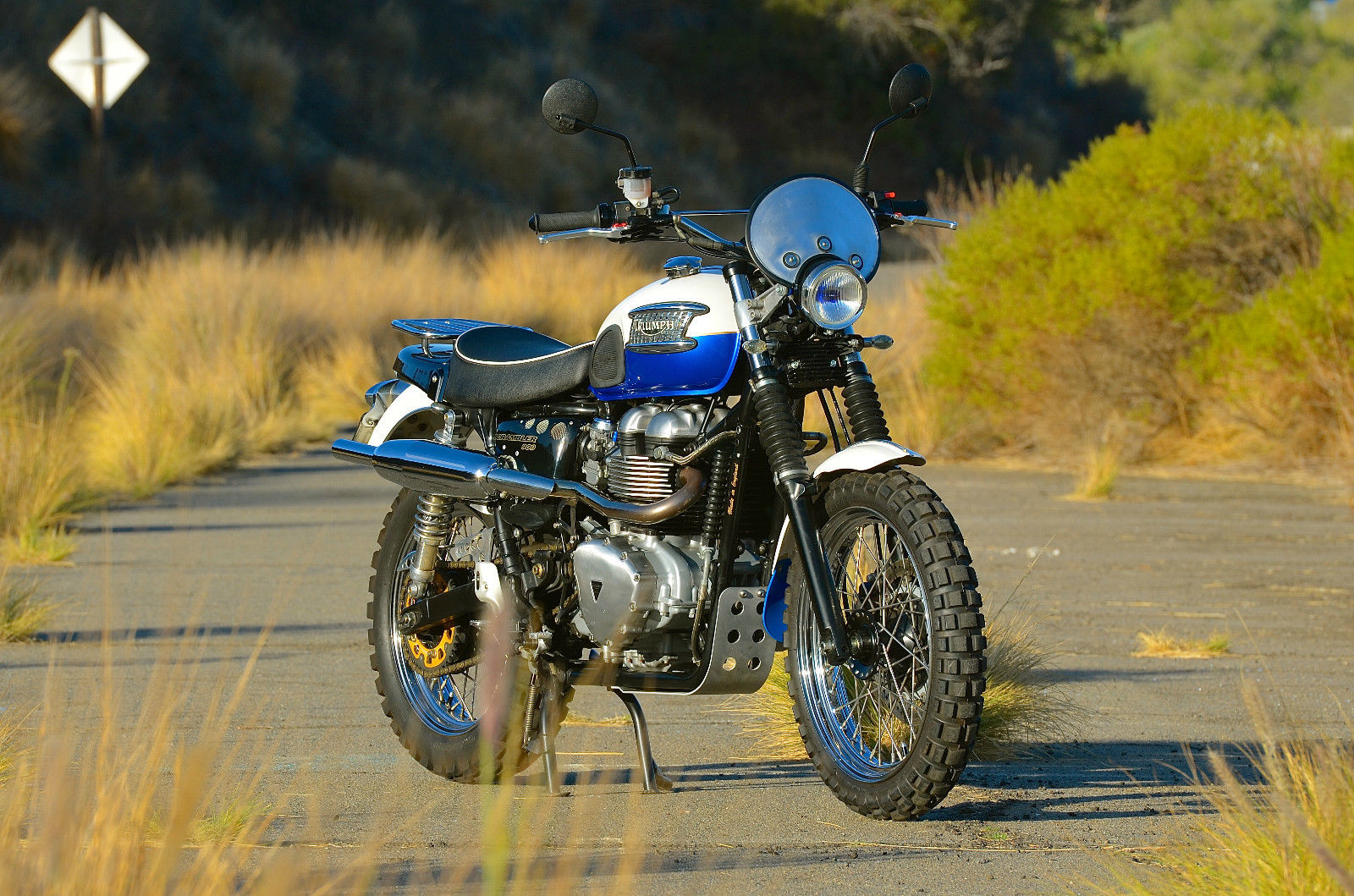 Ending Soon - 2006 Triumph Scrambler Custom | Bike-urious (1600 x 1059 Pixel)