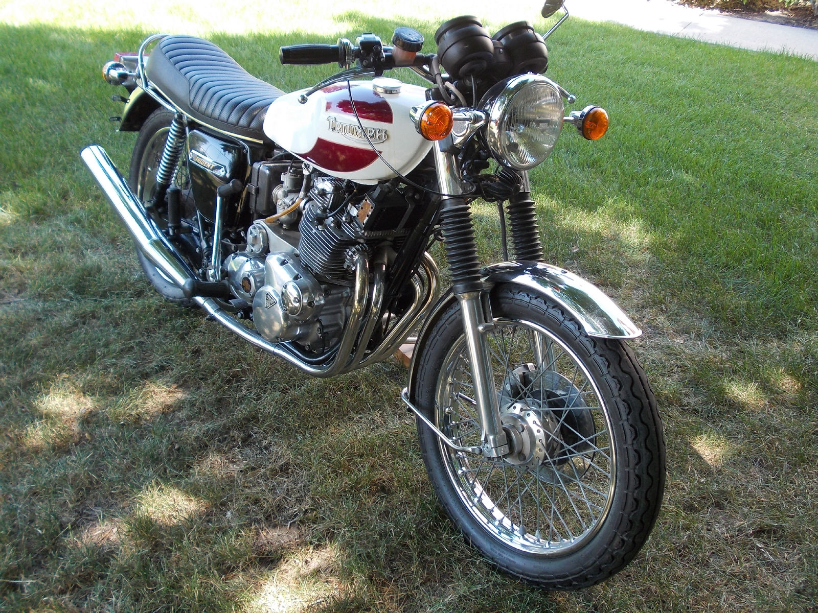 1975 Triumph Trident | Bike-urious